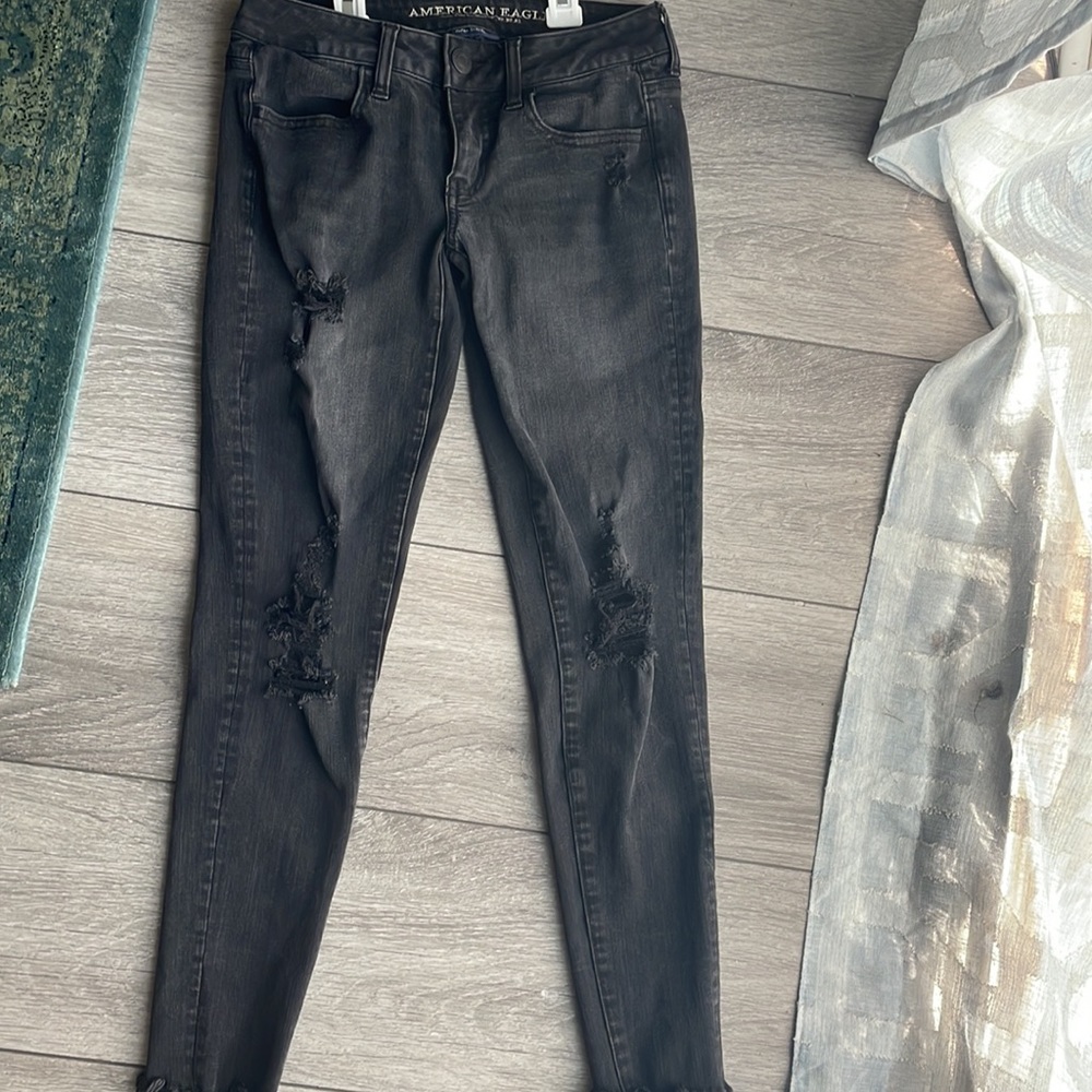 Brand: American Eagle Outfitter jeans Size: 2 Color: Black